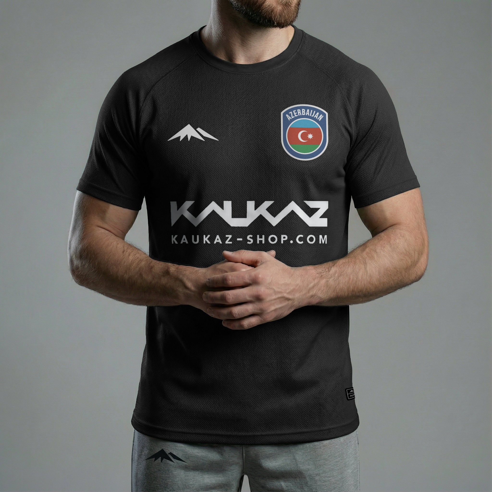 Noir / Black / Schwarz / Черный