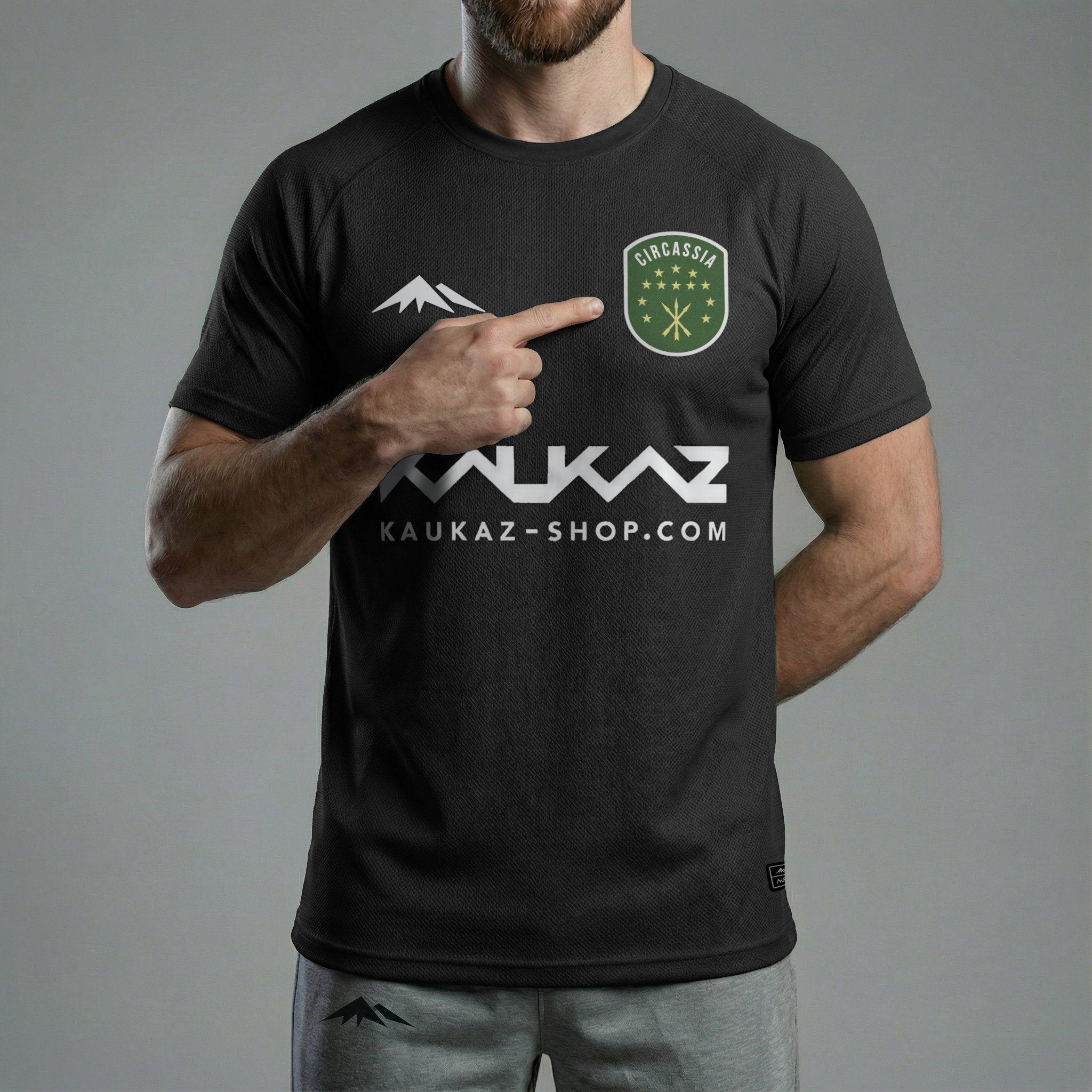 Noir / Black / Schwarz / Черный