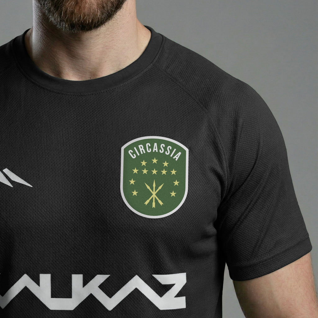 Noir / Black / Schwarz / Черный