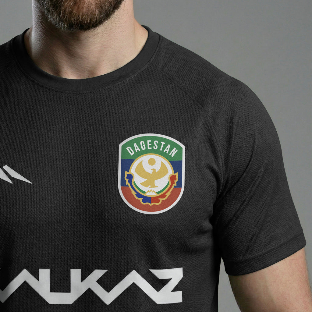 Noir / Black / Schwarz / Черный