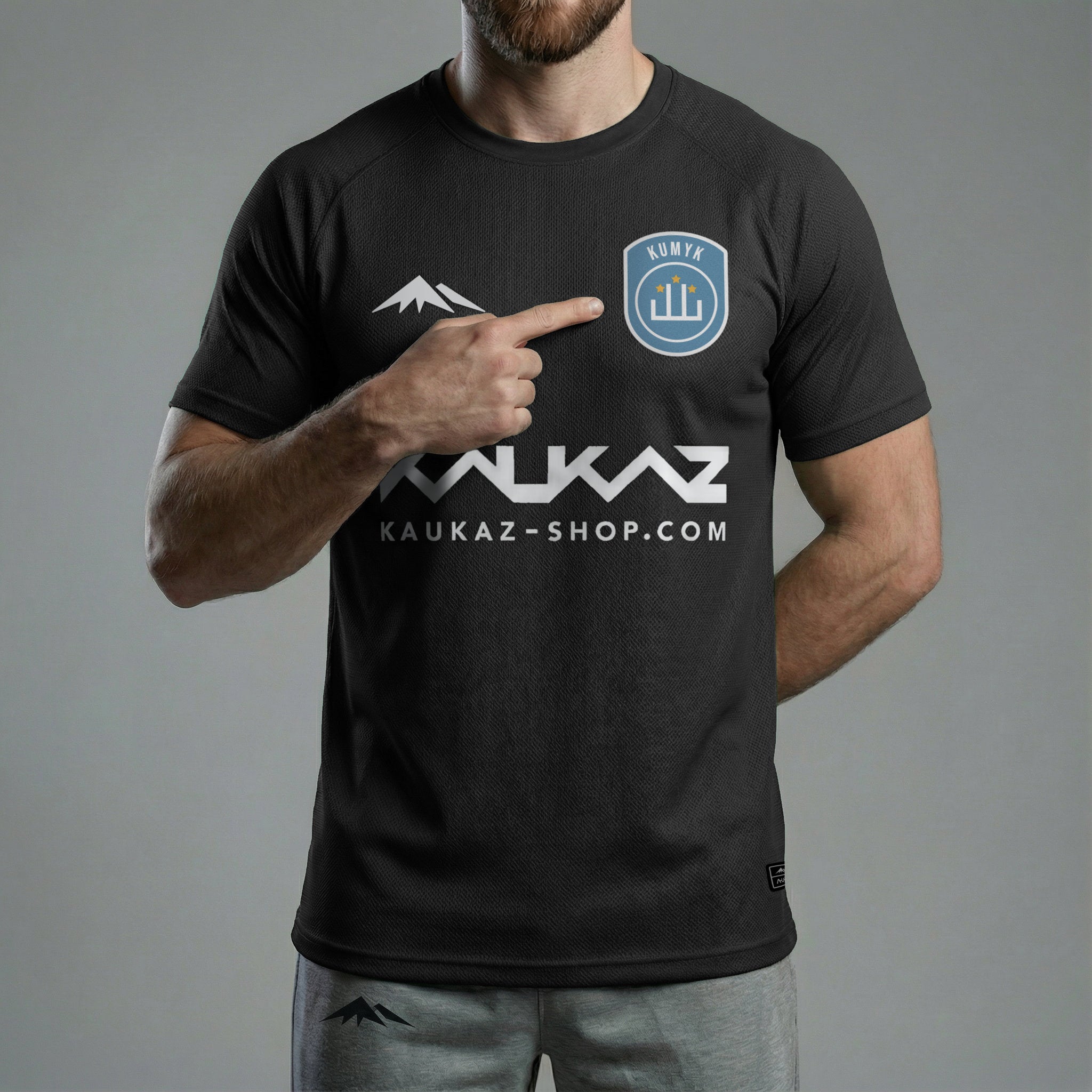 Noir / Black / Schwarz / Черный