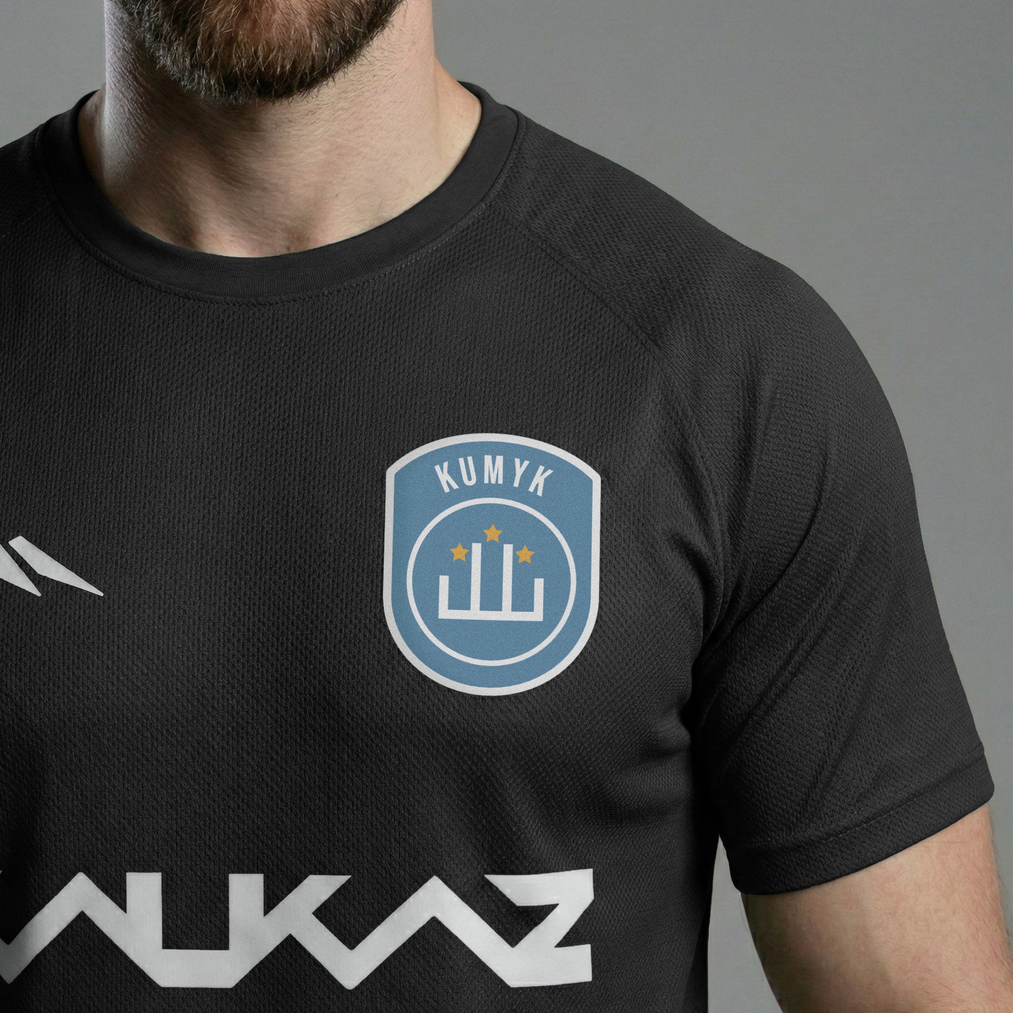 Noir / Black / Schwarz / Черный