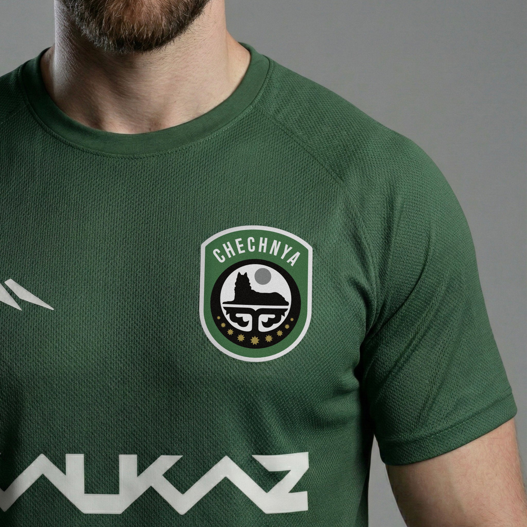 Vert forêt / Forest Green / Waldgrün / Зеленый